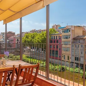 Flateli Rambla 5 2-1 , Girona Spain